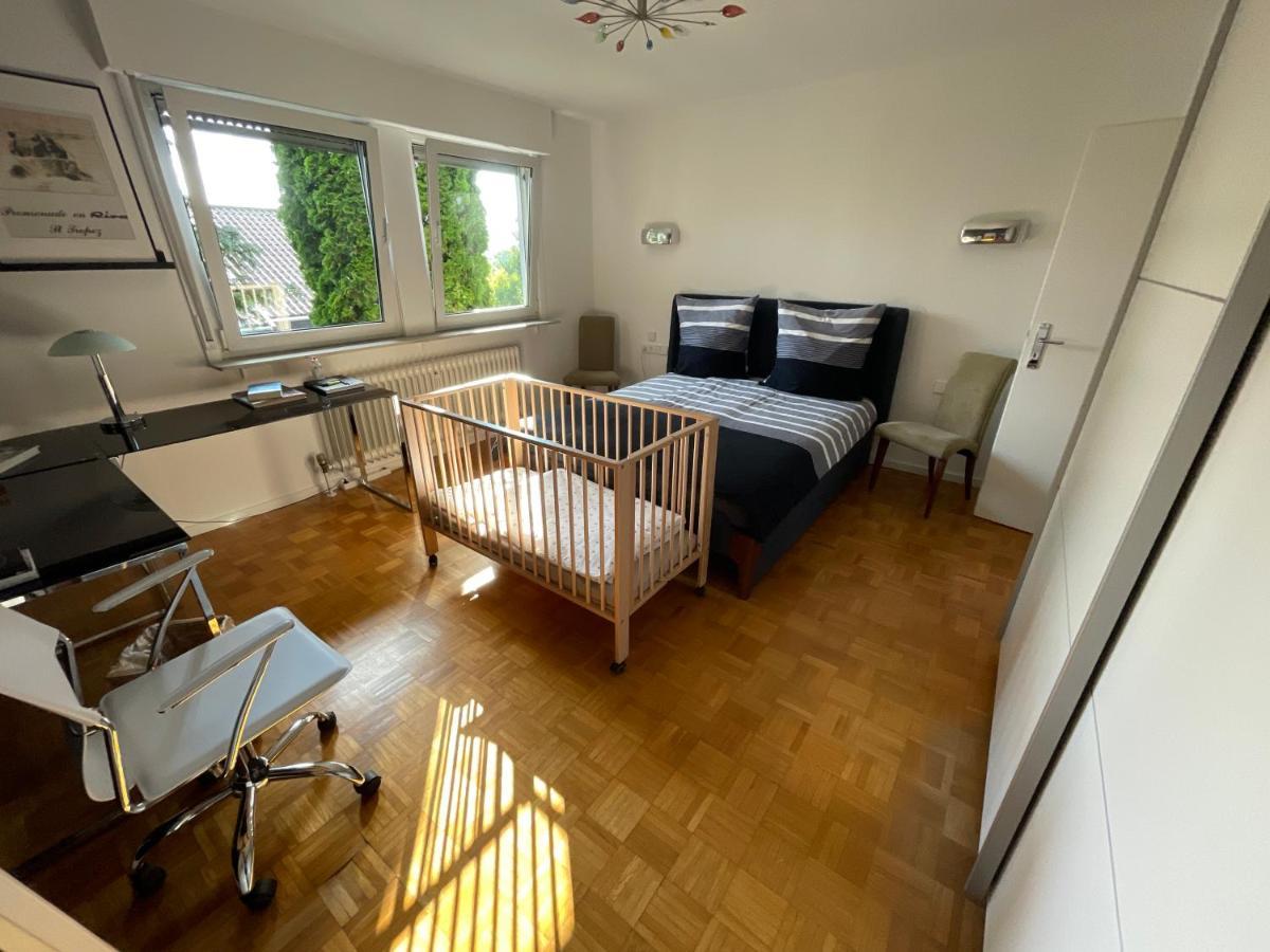 Appartement Region Esslingen - Naehe Messe - Flughafen - Stuttgart - Wohnen Und Arbeiten Auf Zeit In 120M2 Wohlfuehlatmosphaere - Ab 3 Uebernachtungen - Geeignet Fuer 4 Pers Incl Kinder - Beistellbett Moeglich - Kinder Und Tiere Willkommen - Garage F Altbach Exterior foto