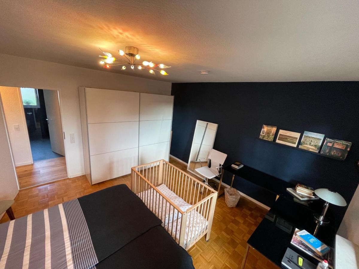 Appartement Region Esslingen - Naehe Messe - Flughafen - Stuttgart - Wohnen Und Arbeiten Auf Zeit In 120M2 Wohlfuehlatmosphaere - Ab 3 Uebernachtungen - Geeignet Fuer 4 Pers Incl Kinder - Beistellbett Moeglich - Kinder Und Tiere Willkommen - Garage F Altbach Exterior foto