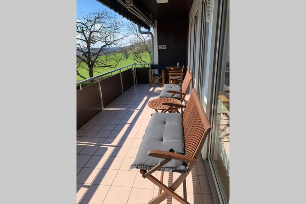 Appartement Region Esslingen - Naehe Messe - Flughafen - Stuttgart - Wohnen Und Arbeiten Auf Zeit In 120M2 Wohlfuehlatmosphaere - Ab 3 Uebernachtungen - Geeignet Fuer 4 Pers Incl Kinder - Beistellbett Moeglich - Kinder Und Tiere Willkommen - Garage F Altbach Exterior foto