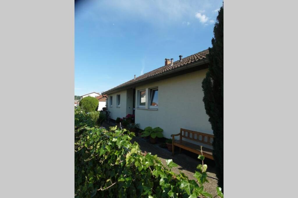 Appartement Region Esslingen - Naehe Messe - Flughafen - Stuttgart - Wohnen Und Arbeiten Auf Zeit In 120M2 Wohlfuehlatmosphaere - Ab 3 Uebernachtungen - Geeignet Fuer 4 Pers Incl Kinder - Beistellbett Moeglich - Kinder Und Tiere Willkommen - Garage F Altbach Exterior foto